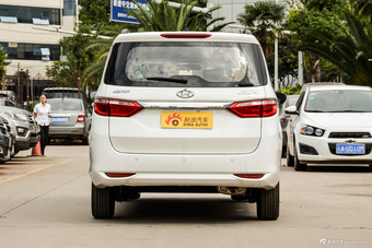 2016款长安欧尚1.5L手动精英型