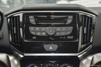 2016款启辰T70 2.0L手动睿趣版