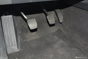 2017上汽大通D90 2.0T手动两驱火星