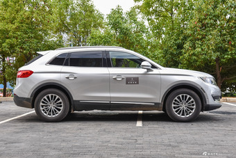 2015款林肯MKX 2.0T自动四驱尊雅版