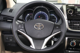 2016款YARiS L 致炫1.5L自动锐动版