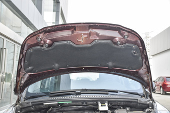 2016款标致3008 1.6THP自动经典版