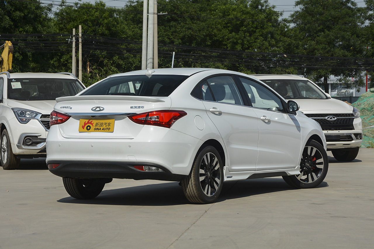 2018款艾瑞泽5 1.5L手动致敬青春版