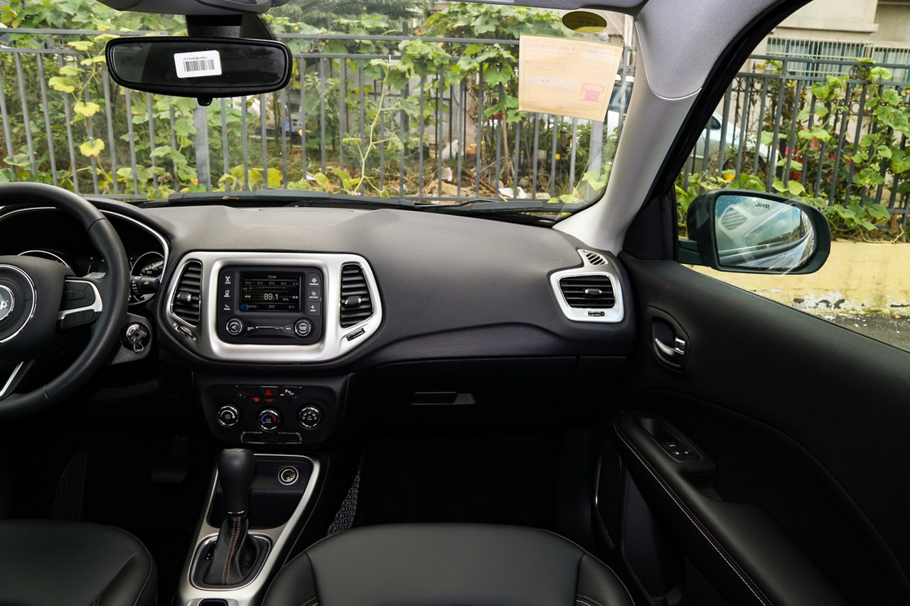 2017款指南者1.4T自动 200T舒享版