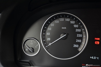 2016款宝马X3 2.0T自动sDrive20i（白）