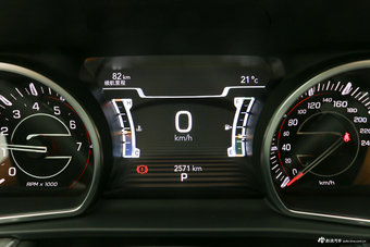 2018款大指挥官2.0T自动四驱耀享版