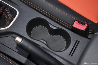 2017款奔腾X40 1.6L手动