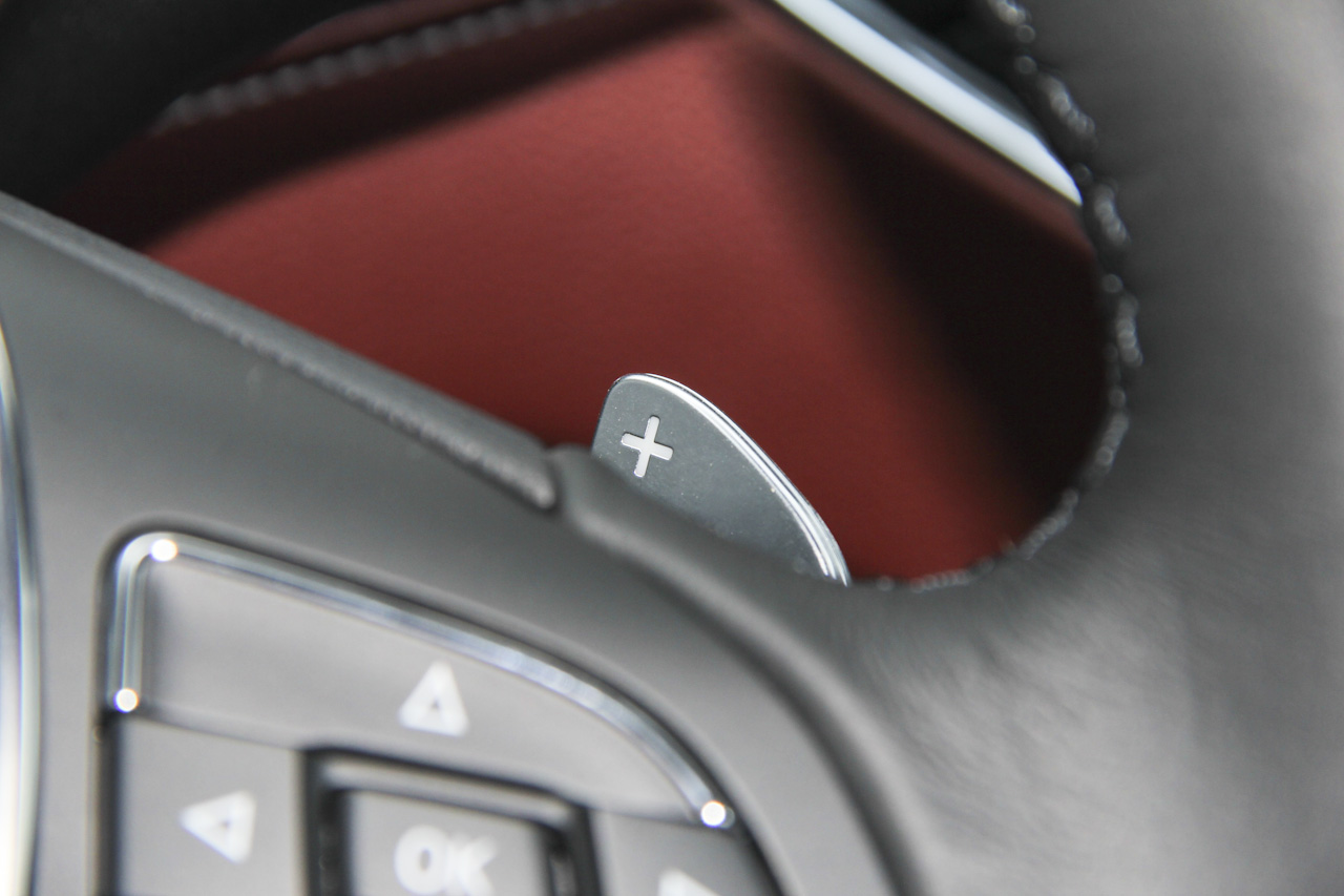 2016款荣威RX5 30T自动四驱互联网智尊版