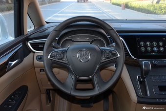 2017款GL8 2.0T自动尊享型