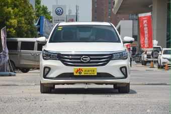 2018款传祺GA4 1.3T自动尊贵版200T