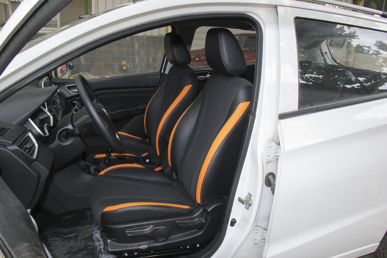 2017款宝骏310 1.5L手动舒适型