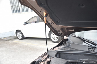 2016款荣威RX5 20T手动两驱旗舰版