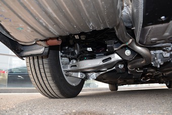 2016款捷豹XFL 2.0T自动200PS豪华版