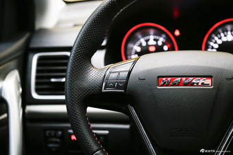 2015款哈弗H6运动版1.5T自动两驱尊享型