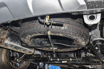 2018款风行SX6 1.6L手动豪华型