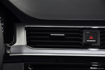 2017款宝来1.6L自动舒适型