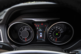 2016款猎豹CS10 2.0T自动尊享型