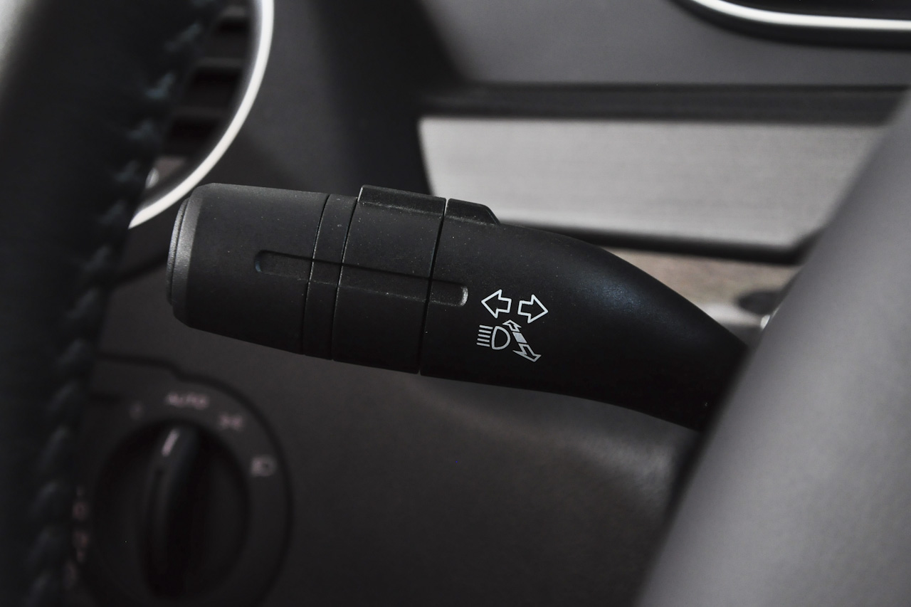 2016款荣威e550 1.5L自动旗舰版