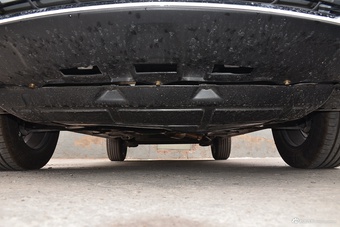 2016款宝骏560 .1.8L AMT智能手动豪华型 (白色)