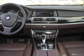 2015款宝马5系GT 2.0T自动528i豪华型