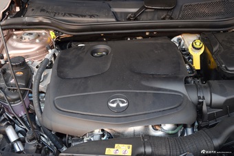 2017款英菲尼迪QX30 1.6T自动两驱运动版