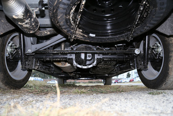 2016款长安CX70 1.6L手动运动型