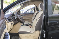 2017款宝骏730 1.5T手动时尚型7座