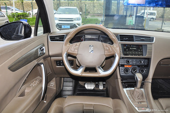 2015款DS 5LS 1.6T自动60周年限量版THP160