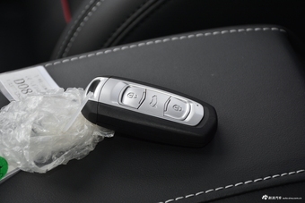 2018款吉利博越2.0L手动智雅型