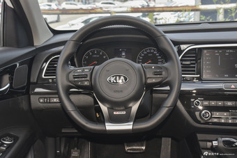 2017款凯绅1.6T自动GLS