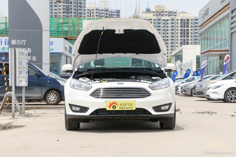 2018款福克斯三厢1.6L自动风尚型智行版