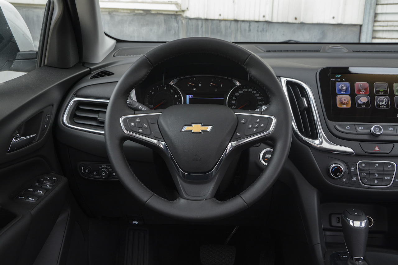 2017款探界者2.0T自动四驱拓界版550T