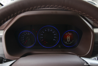 2018款北汽幻速S7 1.5T 自动尊享型