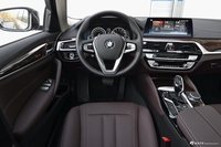 2019款宝马5系2.0T自动525Li 豪华套装