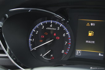 2018款启辰D60 1.6L自动智联精英版