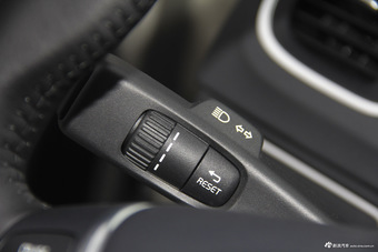 2017款沃尔沃S60L 2.0T自动T4智远版