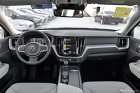 2018款沃尔沃XC60 2.0T自动T4智逸版