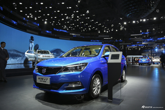 长安悦翔V7 1.0T GDI