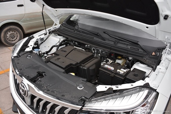 2017款中华V3 1.5L手动智能型