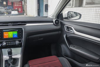 2018款名爵6 1.5T自动20T精英智联版 