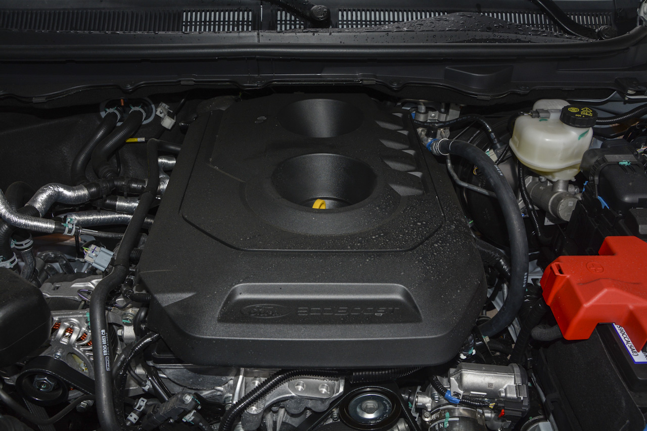 2017款撼路者2.0T自动四驱豪华版汽油5座