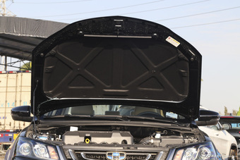 2017款吉利帝豪1.5L手动三厢百万款豪华型