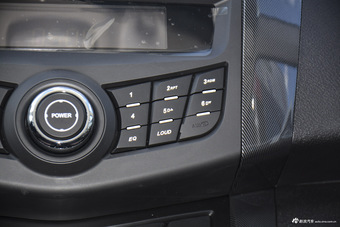 2016款骐铃T7 2.8T手动两驱舒适版标准轴距JE493ZLQ4CB