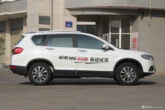 2018款哈弗H6运动版1.5T自动两驱尊贵型红标