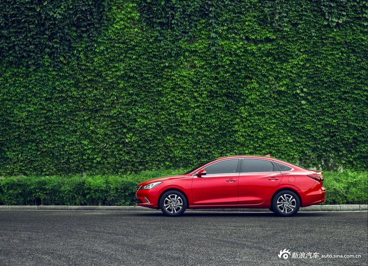8月新车比价 长安汽车逸动北京优惠6.49万起