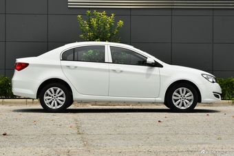 2015款荣威350 1.5L自动豪华天窗版