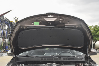 2017款优6 SUV 1.8T自动科技超值型