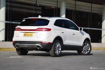 2017款林肯MKC 2.0T自动四驱尊雅版