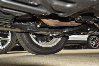 2015款骏派D60 1.5L手动标准型