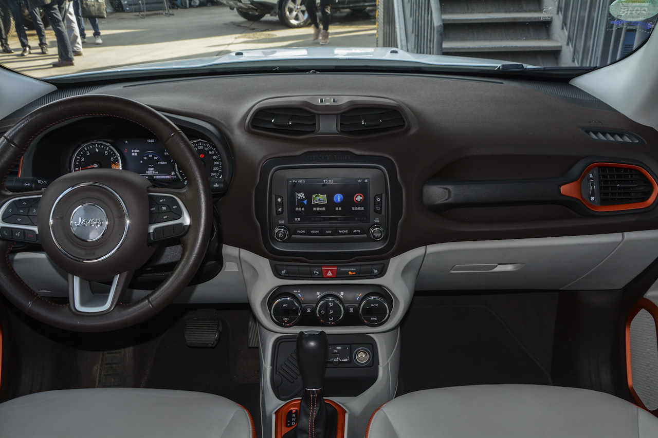 2017款自由侠1.4T自动智能版